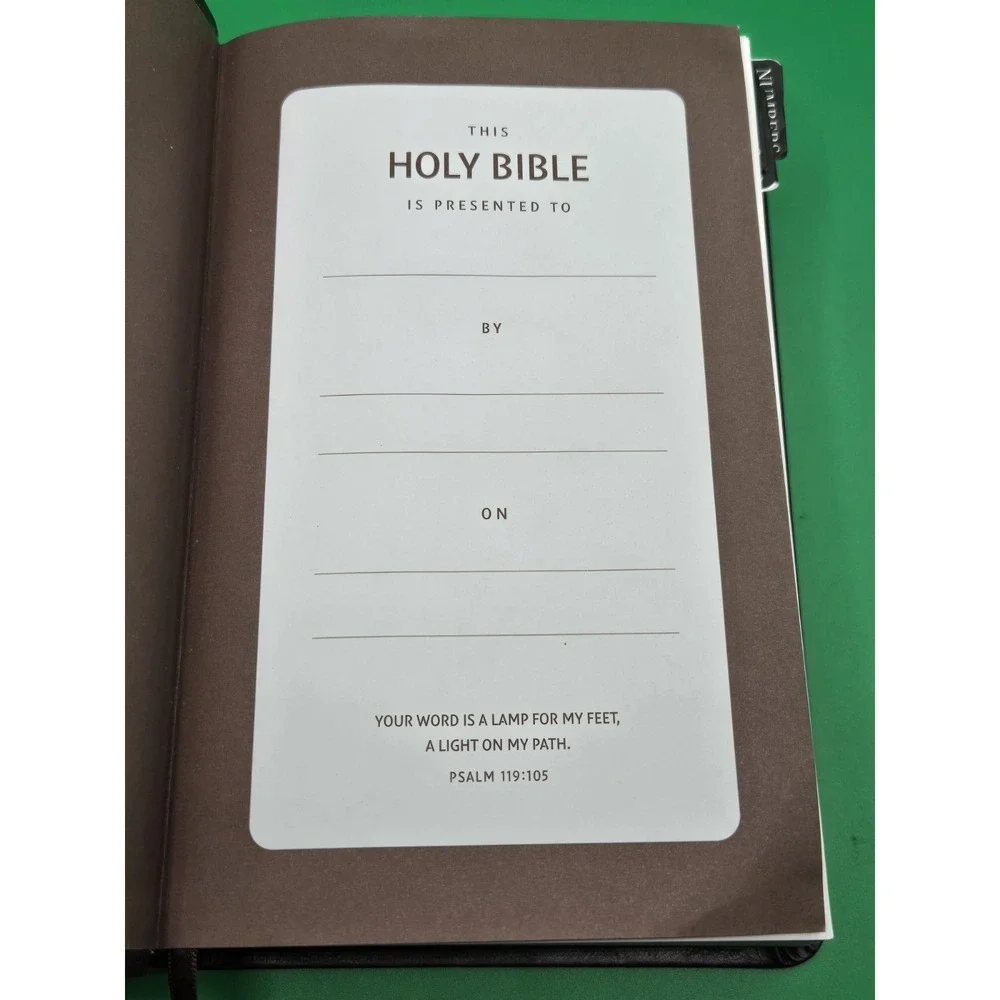 Holy Bible NIV Giant Print 2011 Zondervan‎ Brown Leathersoft Personal Size